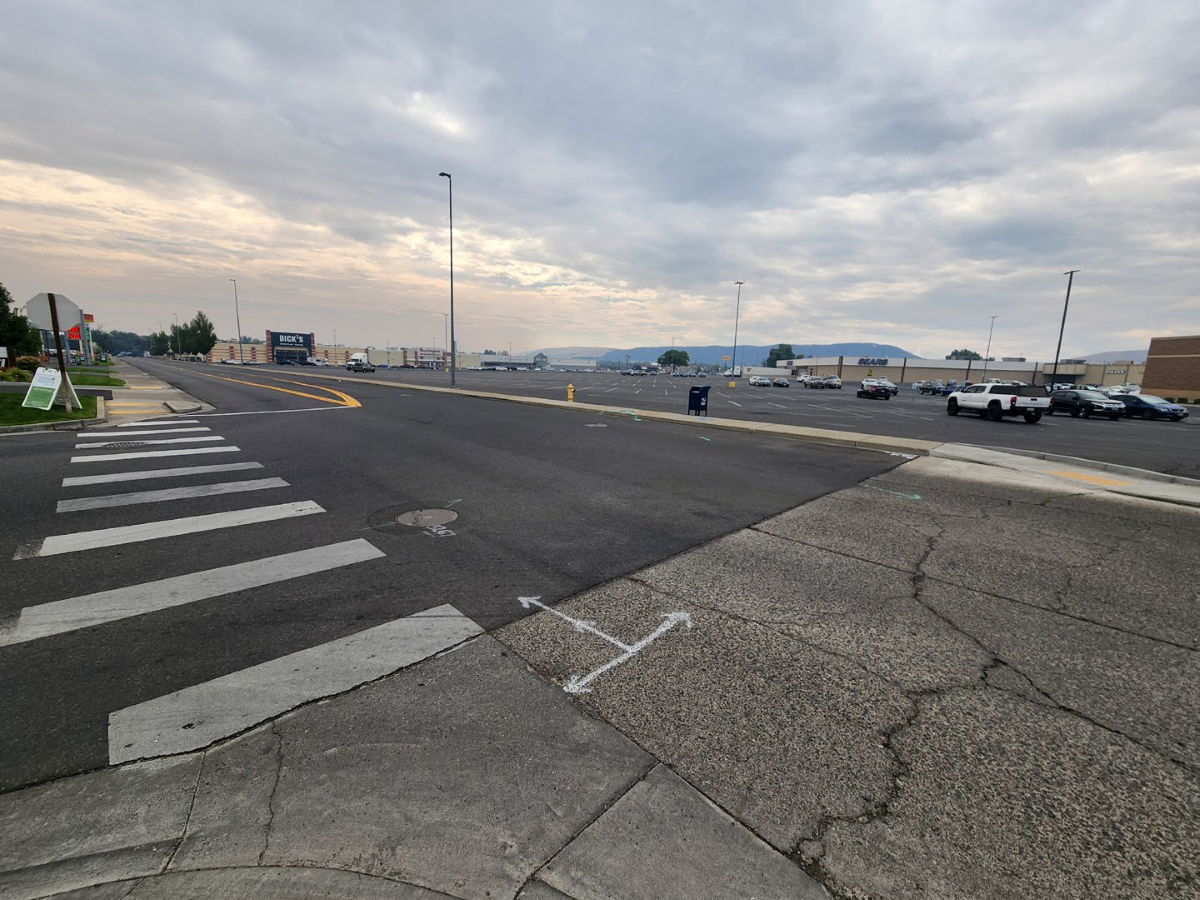 Crossroads es un camino ancho con intersecciones e intersecciones.
